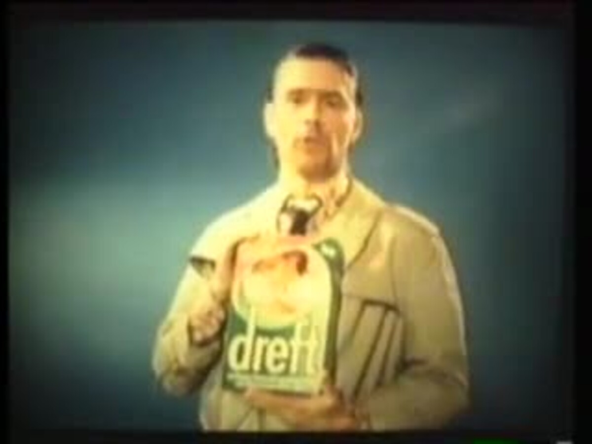 (parodie op sterreclame gemaakt zonder toestemming Dreft)) Kees van Kooten maakt als de